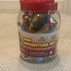 Dino Adventure Set with 23 Pieces